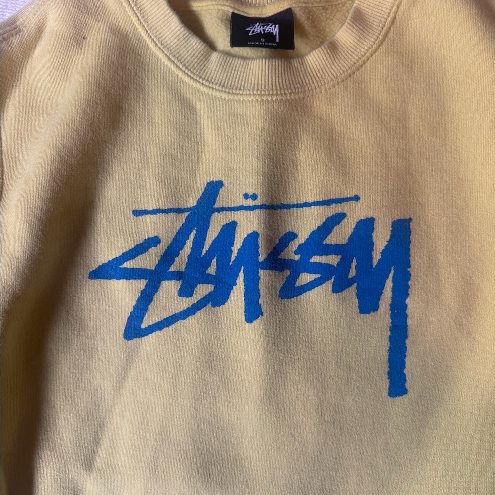 Stussy Yellow Crewneck Sweater with Blue Logo - Picture 4 of 4